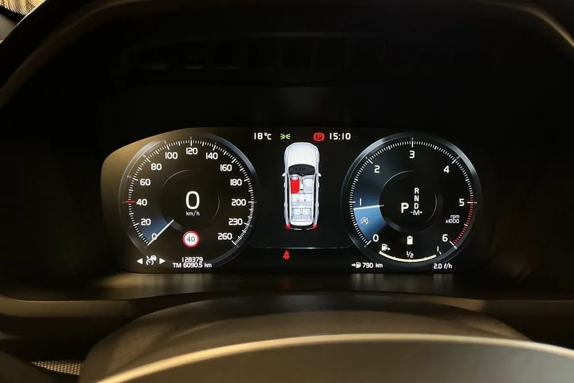 Vehicle image 20