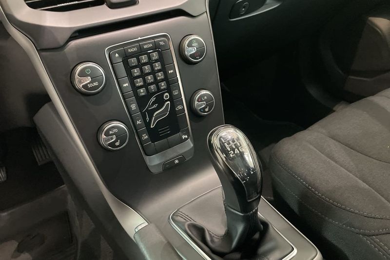 Volvo V40 bild 15