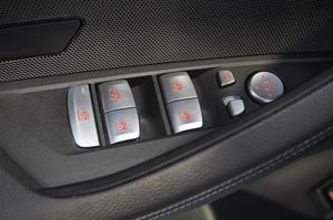 BMW i4 bild 14