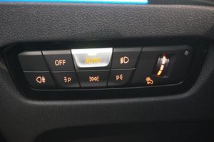BMW i4 bild 16