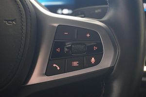 BMW i4 bild 19