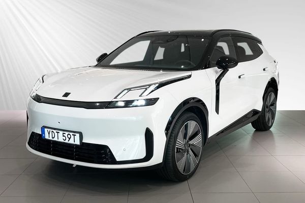 Lynk & Co 08 More PHEV 360° | 21" Matrix LED H&K 200km räck... - 2025