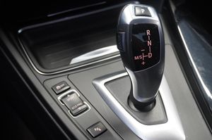 BMW 320 bild 8