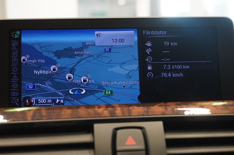 BMW 330 bild 19