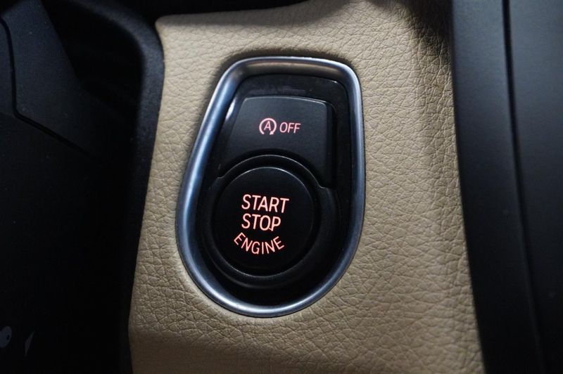 BMW 330 bild 16