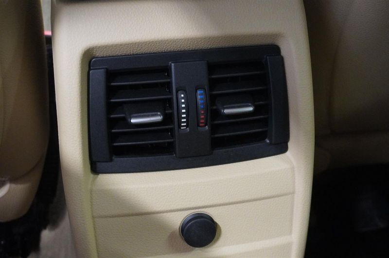 BMW 330 bild 10