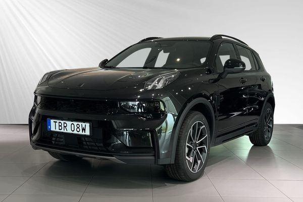 Lynk & Co 01 Core PHEV Privatleasing 3995kr/mån inkl. v-hjul - 2025