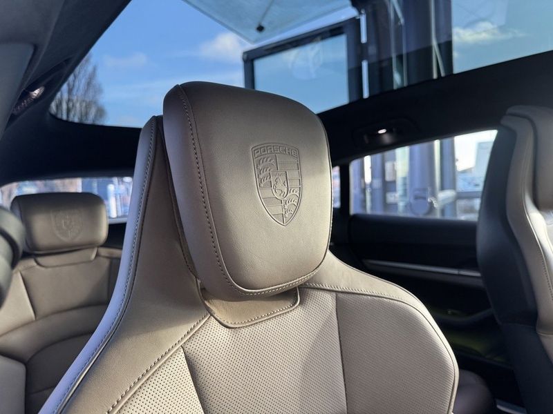 Porsche Taycan bild 35