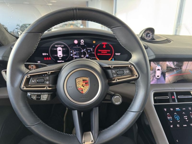 Porsche Taycan bild 21