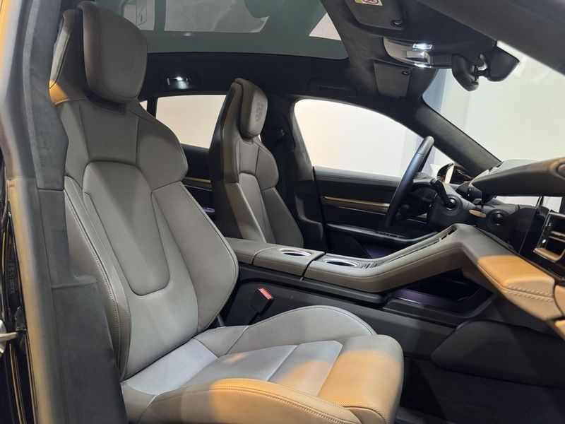 Porsche Taycan bild 9