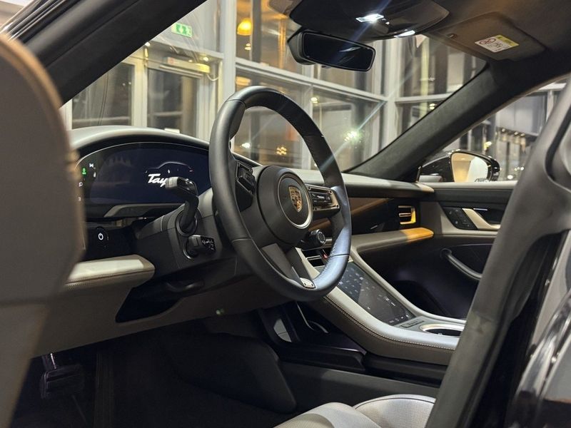 Porsche Taycan bild 6