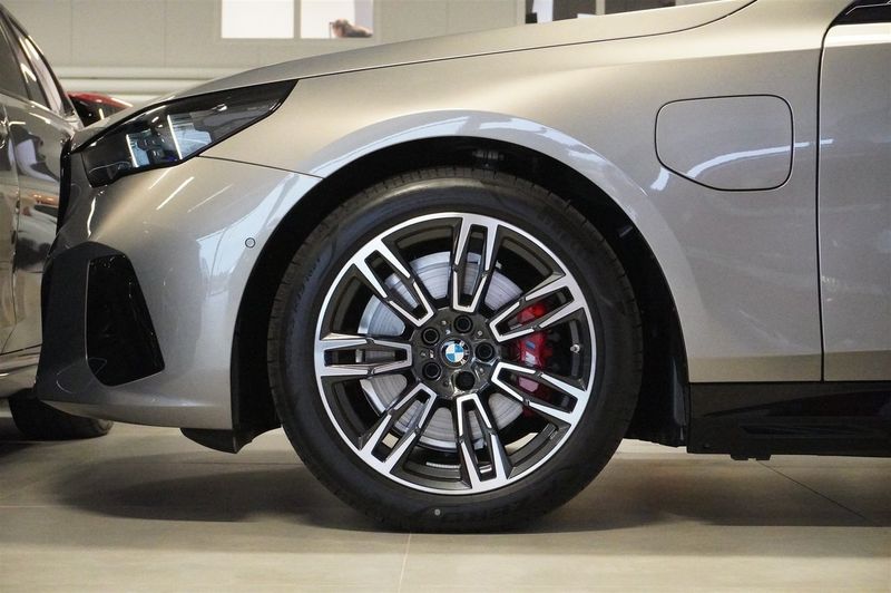 BMW 530 bild 2
