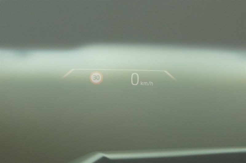 BMW iX1 bild 11