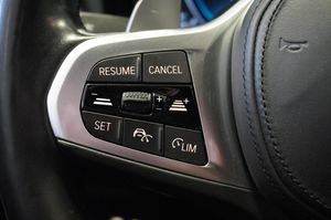 BMW 330 bild 13