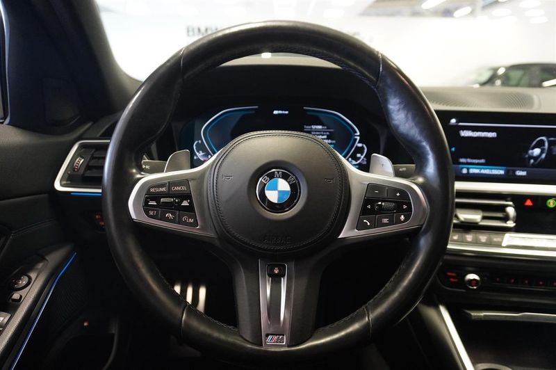 BMW 330 bild 12