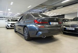 BMW 330 bild 4
