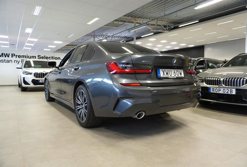 BMW 330 bild 4