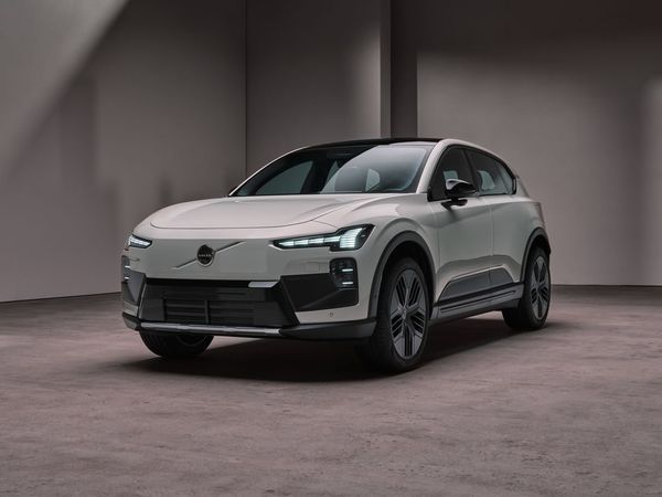 Volvo EX60 Plus First Edition - 2026