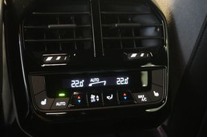 BMW iX bild 14