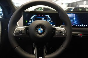 BMW iX bild 16