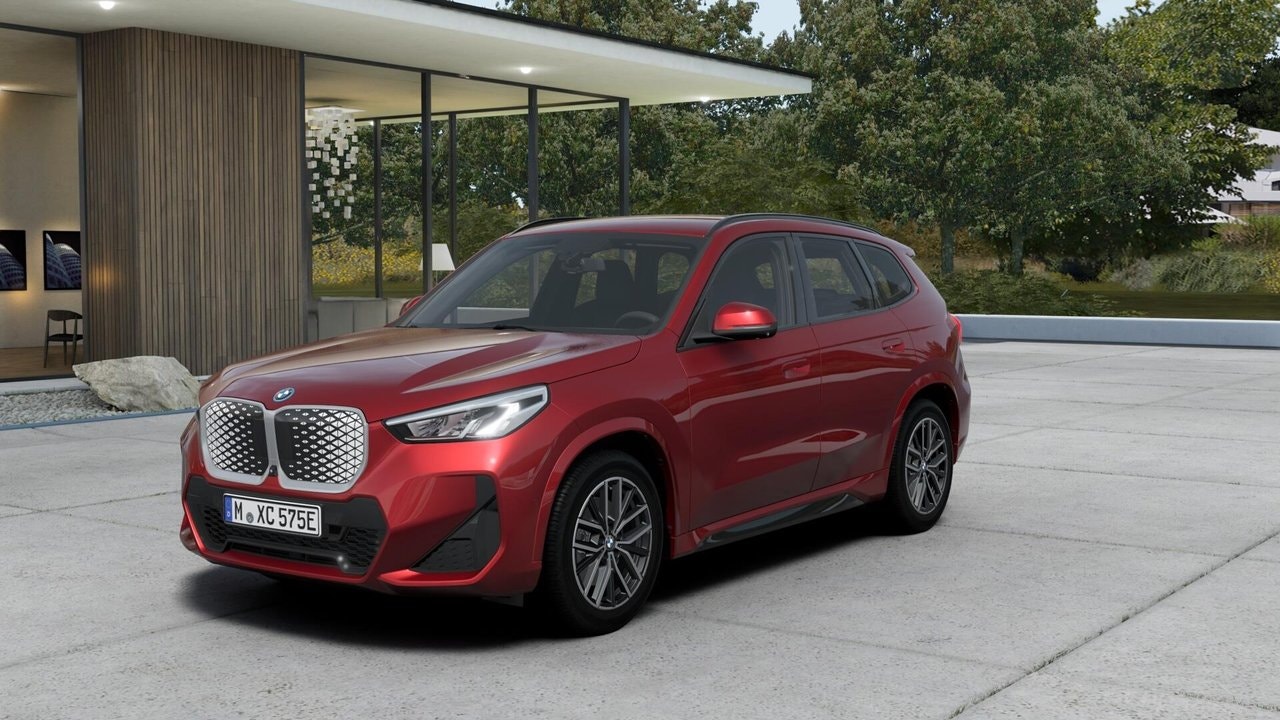 BMW iX1