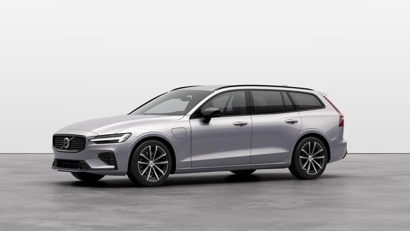 Volvo V60 T6 Plus Dark Nordic Edition - 2025
