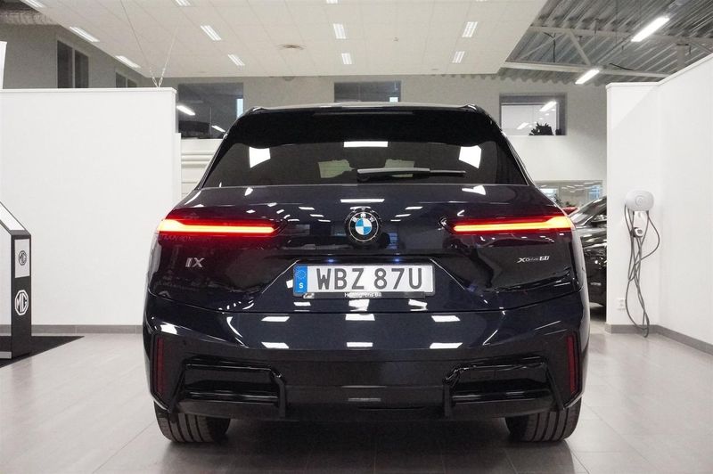 BMW iX bild 4
