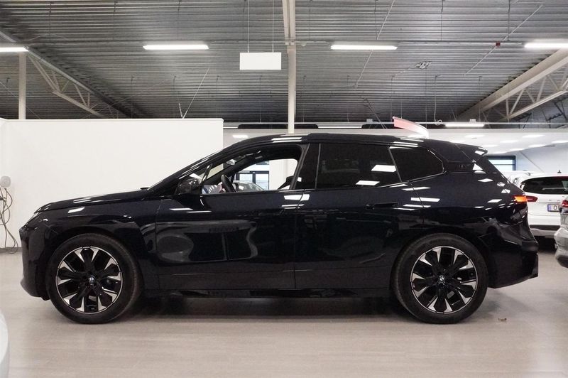 BMW iX bild 3