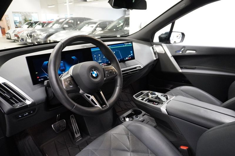 BMW iX bild 8