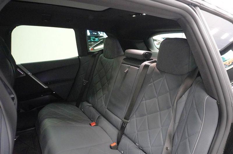 BMW iX bild 18