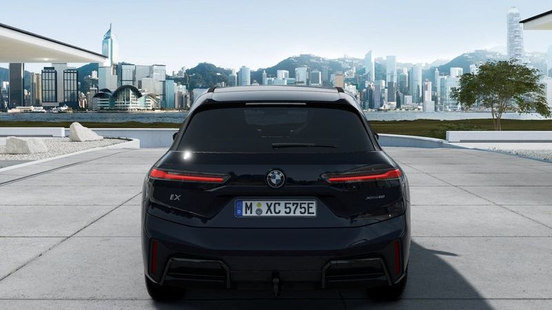 BMW iX bild 6