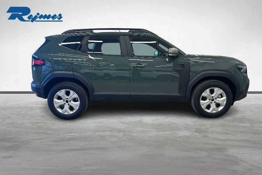 Vehicle image 18