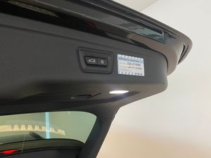 BMW 330 bild 13