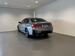BMW 330 bild 14