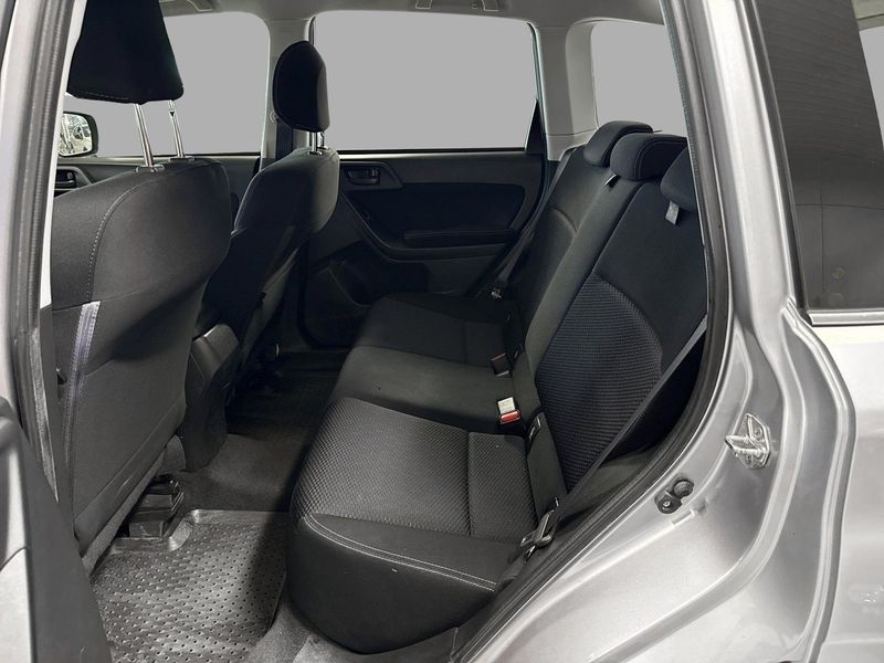 Subaru Forester bild 9