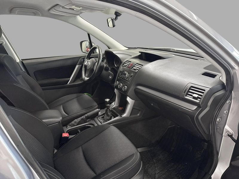 Subaru Forester bild 10