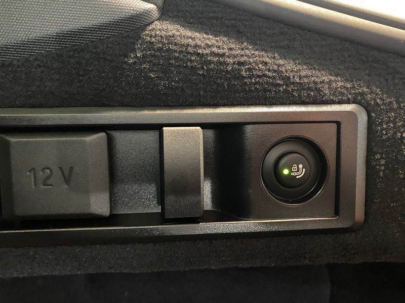 BMW i4 bild 12