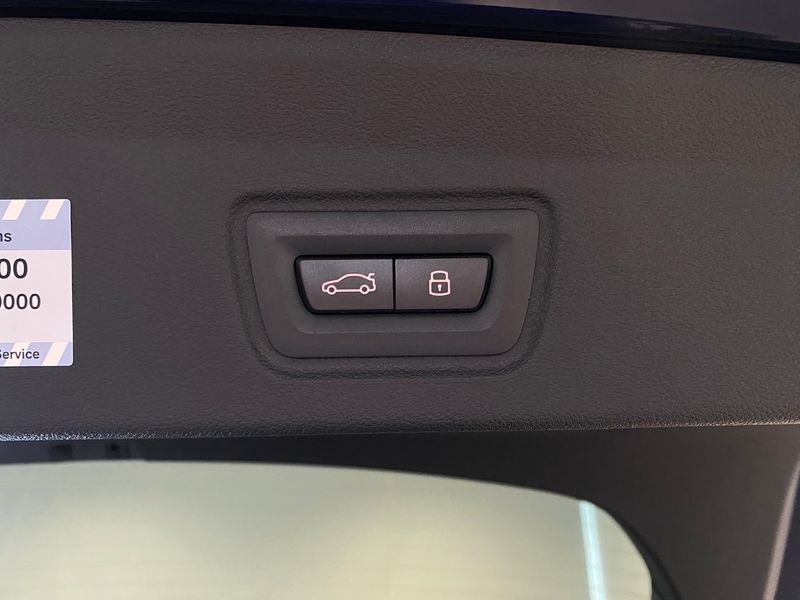 BMW i4 bild 13