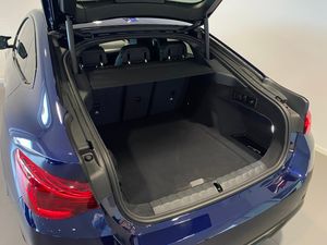 BMW i4 bild 11