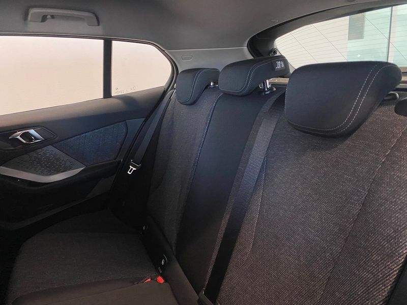 BMW 120 bild 8