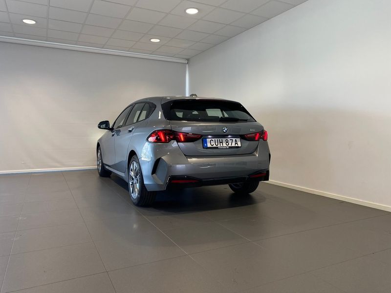 BMW 120 bild 9