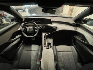 Peugeot e-5008 bild 9