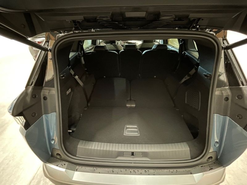 Peugeot e-5008 bild 11