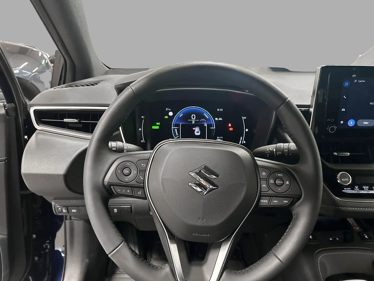 Vehicle image 13
