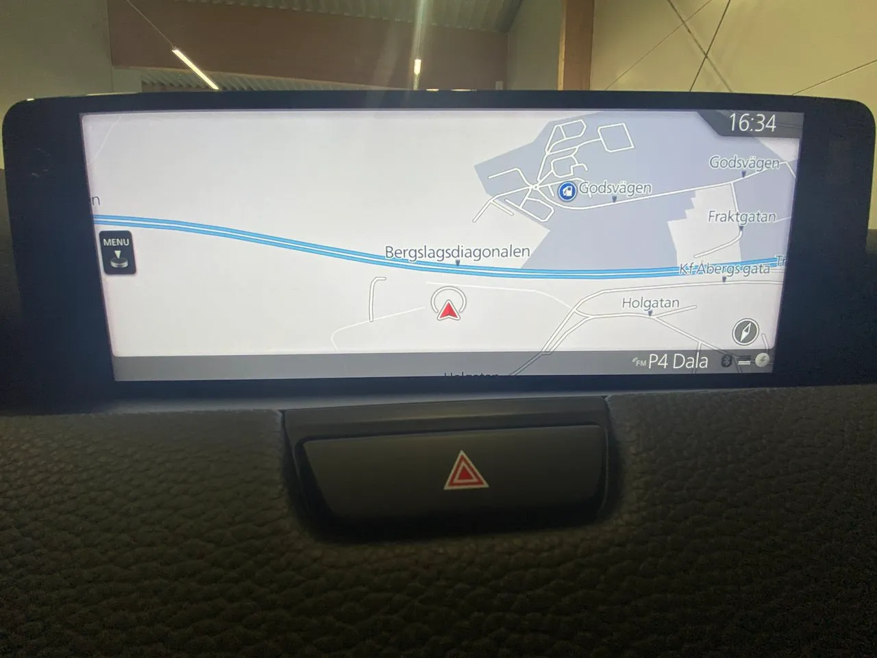 Vehicle image 11