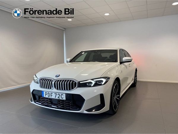 BMW 330 e xDrive Sedan M-Sport Adap* Farthållare Drag - 2025