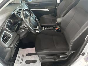 Suzuki S-CROSS bild 8
