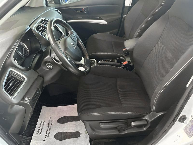 Suzuki S-CROSS bild 8