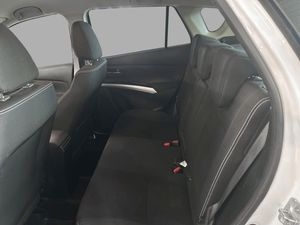 Suzuki S-CROSS bild 9