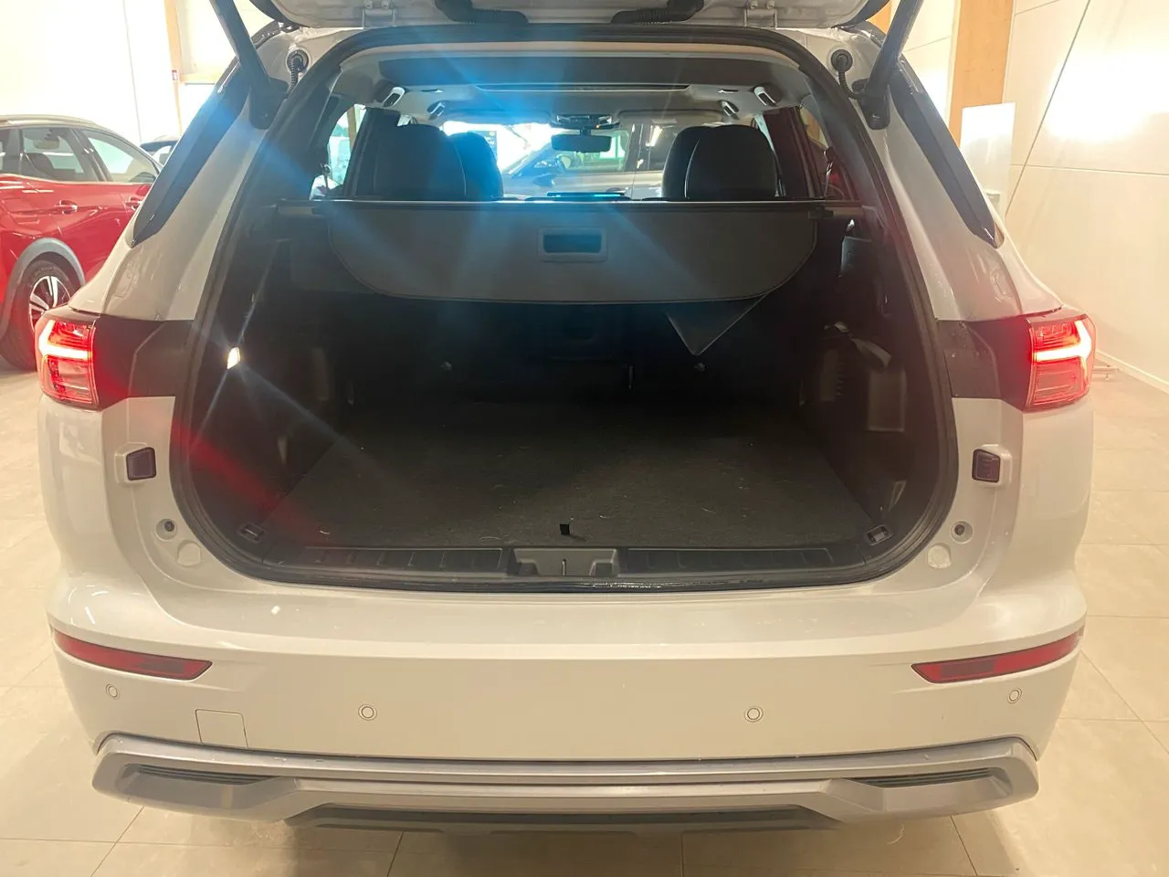 Vehicle image 20